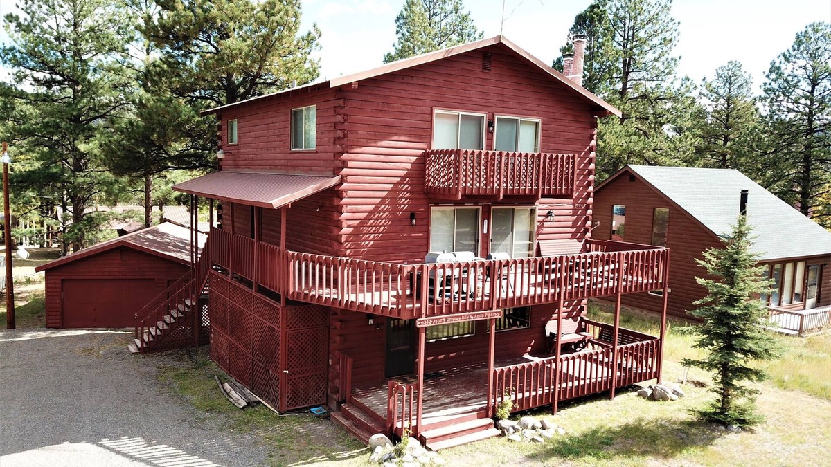 Ponderosa Pines Cabin | Aspen Retreat: Indoor Hottub