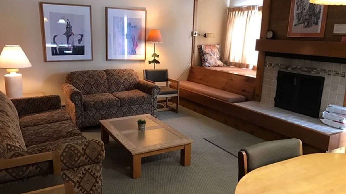 Teton Pines Condo | Aspens: 2 bedroom + Loft - 2 bath condo - May 31st to June 7th