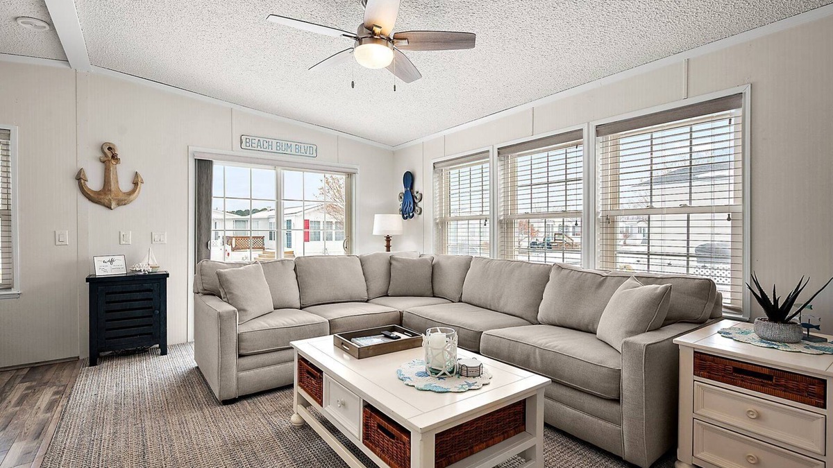 Berlin House | Assateague Pointe 490 - completely remodeled 2 bedroom home pools/gameroom/fishing