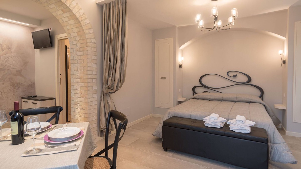Rivotorto Apartment | Assisi apartment, kitchen, swimming-pool, spa and breakfast