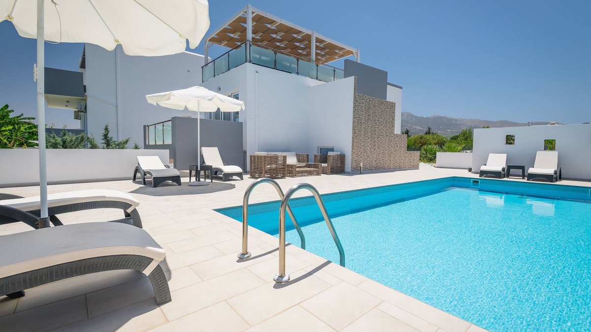 Zipari Villa | Asteria Pearl Villa 2 with Rooftop Jacuzzi