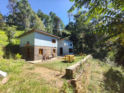 Almora House | Astitva Binsar