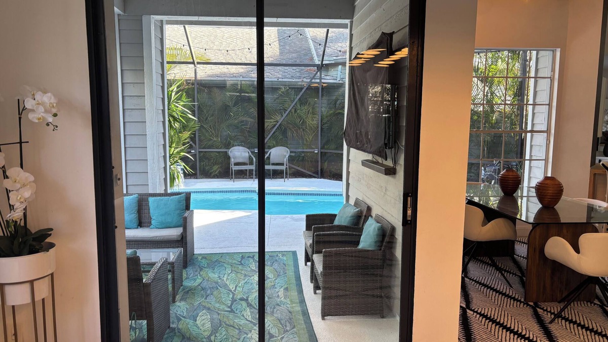 Emerald Forest House | Astonishing 3 bedroom home in the Equine Wellington area includes Pool,WiFi, AC