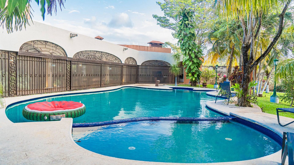 Alfredo V. Bonfil Villa | Astonishing Luxury Villa 10 min. from CUN Airport!