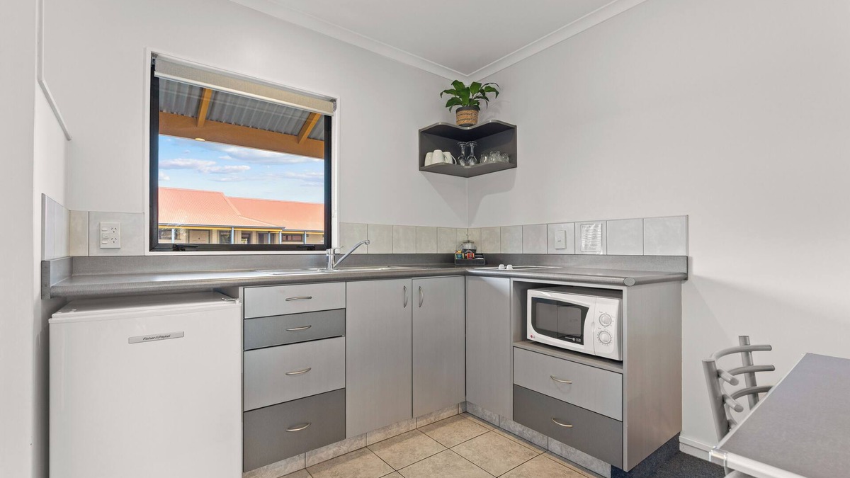 Greytown Hotel | ASURE Oak Estate Motor Lodge