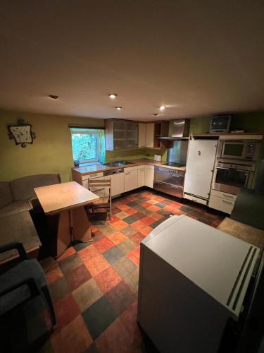 Trubenhausen Apartment | ASX Tr2 Monteurzimmer -Ferienzimmer