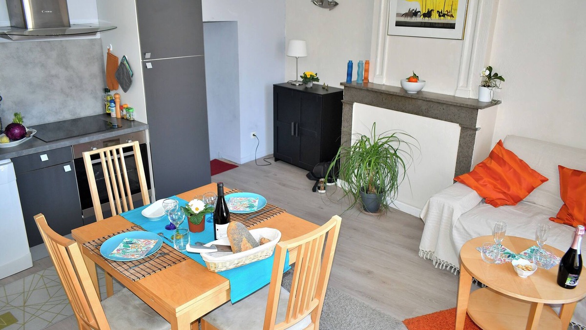 Montelimar Apartment | At'Home, in the historic center of Montelimar, cosy T2, Wifi