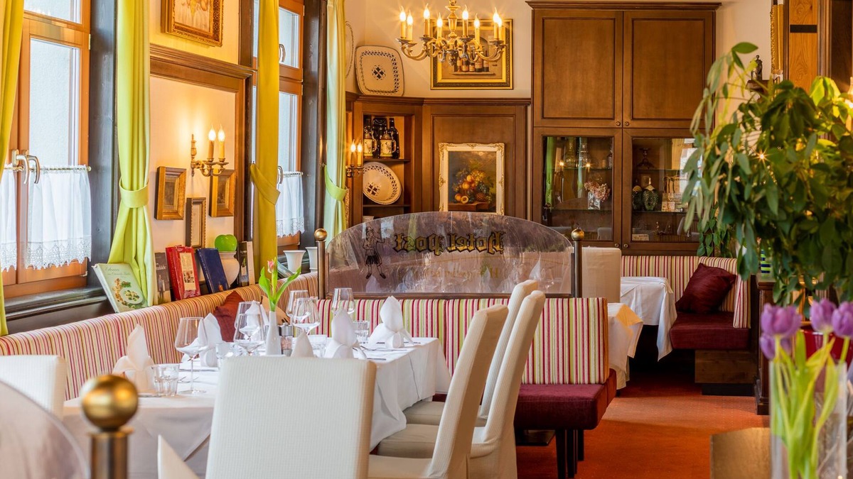 Kirchschlag in der Buckligen Welt Hotel | Post Hönigwirt