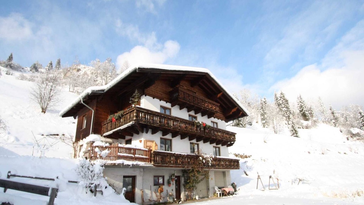 Sankt Johann im Pongau Apartment | Chalet in Sankt Johann near Ski Lift