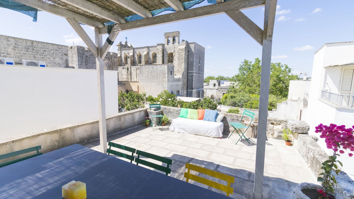 Poggiardo House | At the center of an ancient village of Salento and very close to the beaches