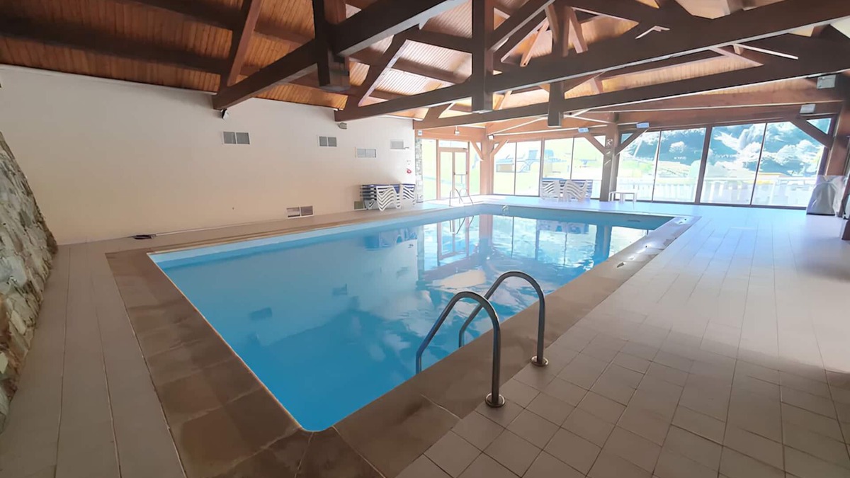 Guzet Neige Apartment | At the foot of the Guzet slopes with heated swimming pool