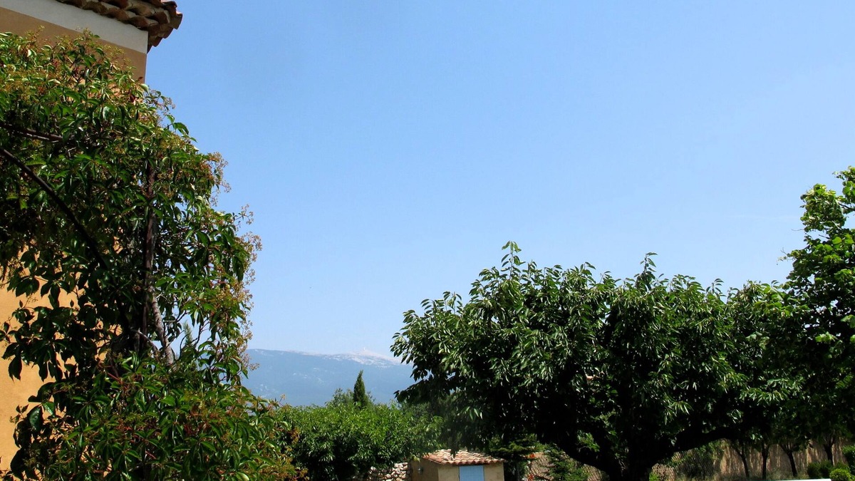 Vaucluse Villa | At the foot of the Mont Ventoux, house with garden and pool