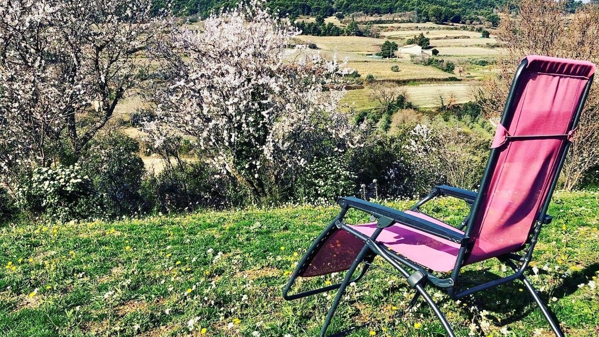 Vinsobres House | At the foot of the Ventoux VILLA 8/10 persons quiet garden 1500m2 above-ground pool