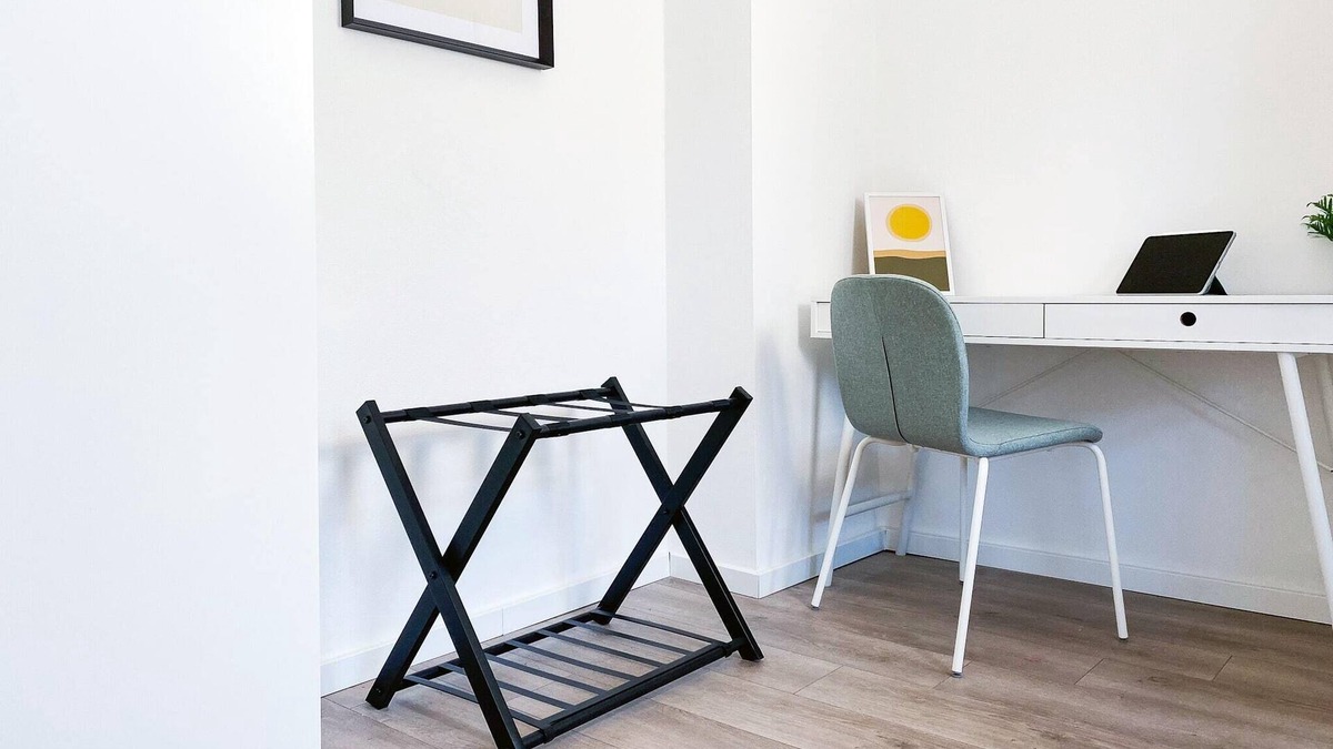 Sonnenberg Apartment | At the main station of the Capital of Culture