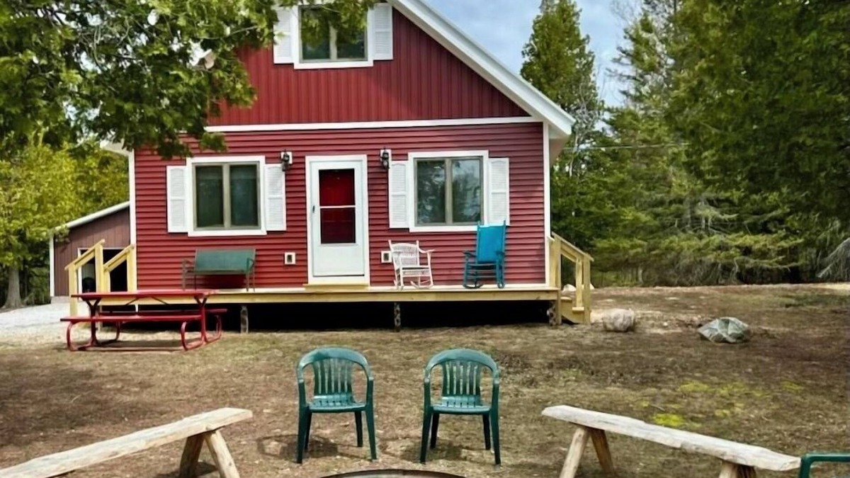 Drummond Island House | At the Trails on Drummond Island