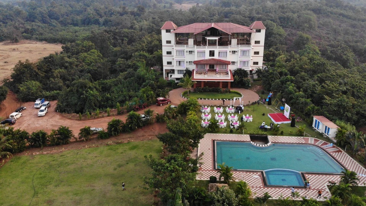 Sawantwadi Resort | At Yog resort we invite you to come, unwind in the lap of nature.