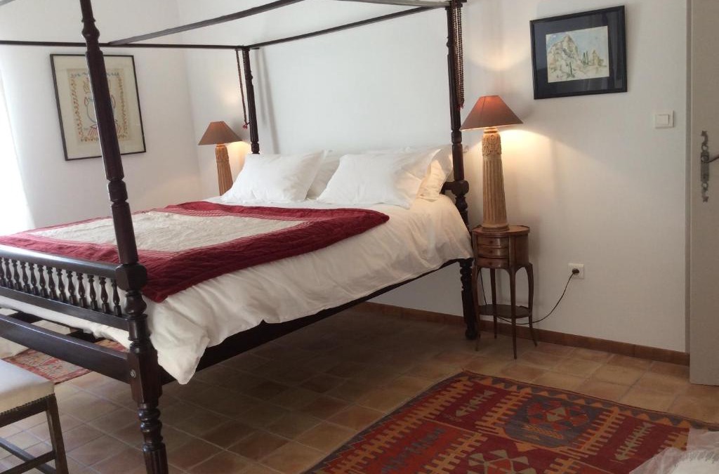 Moustiers-Sainte-Marie Bed & Breakfast | Atelier Soleil