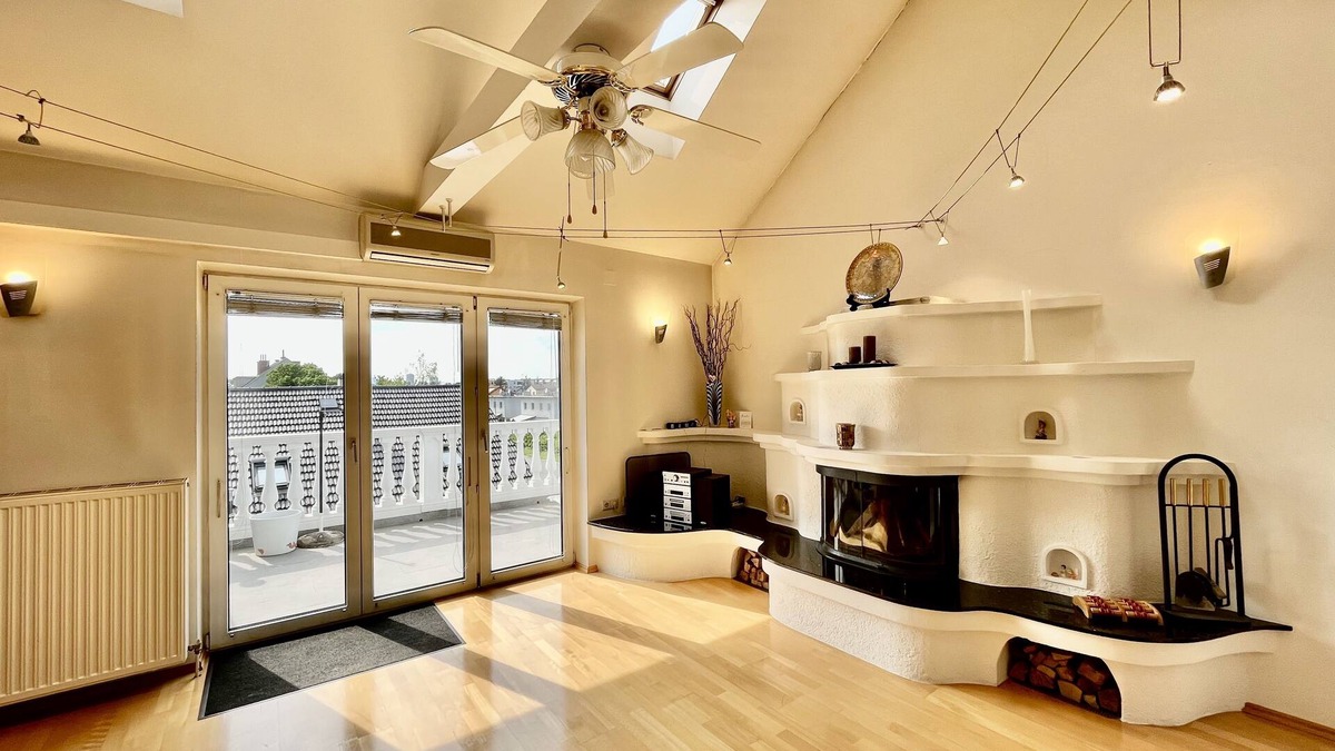 Wittau Apartment | Atemberaubendes Loft mit Pool + Balkon