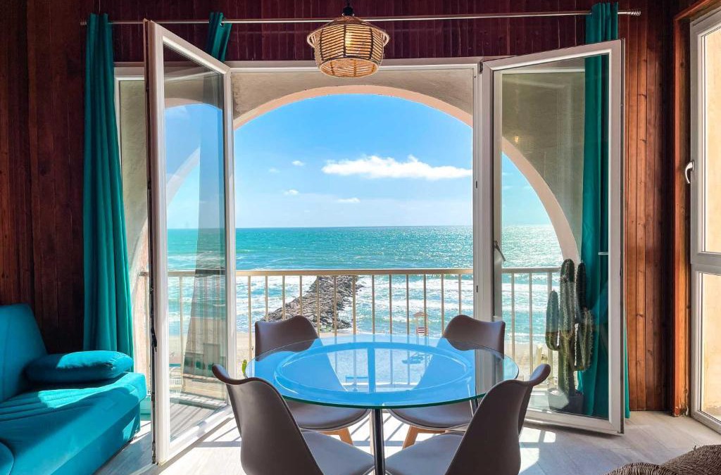 Castel Volturno Apartment | Athena Sea front Apartment, Parking & Pool
