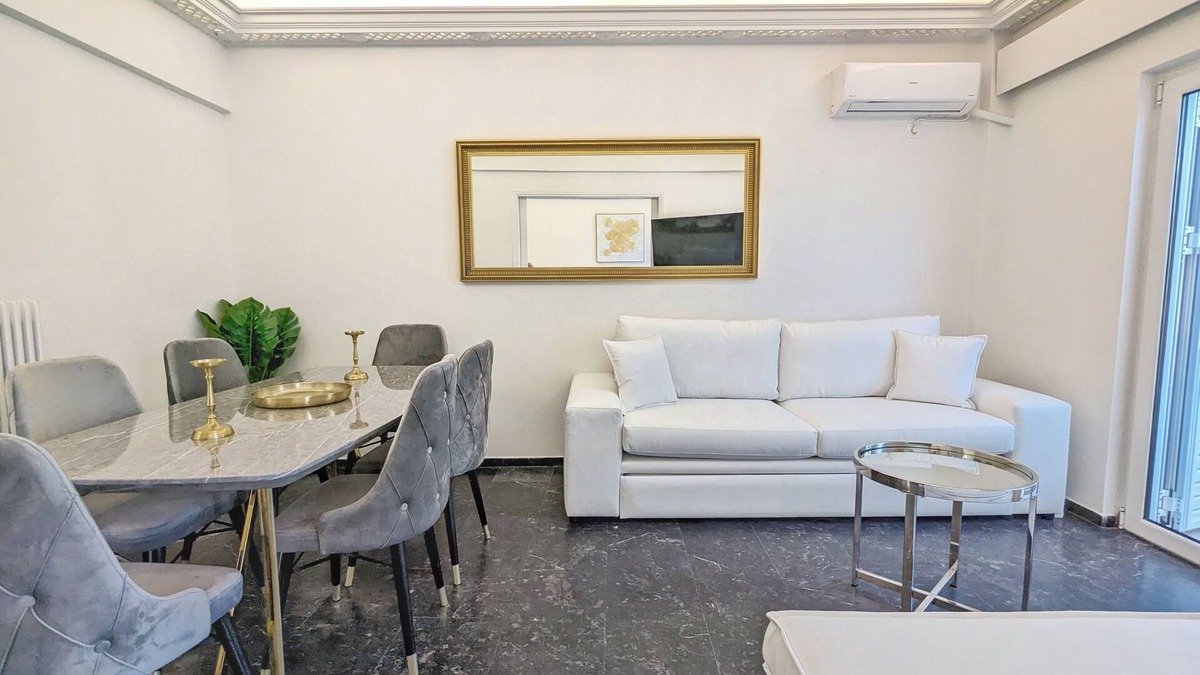 Gazi Apartment | Athens Divas Secret Suite 5