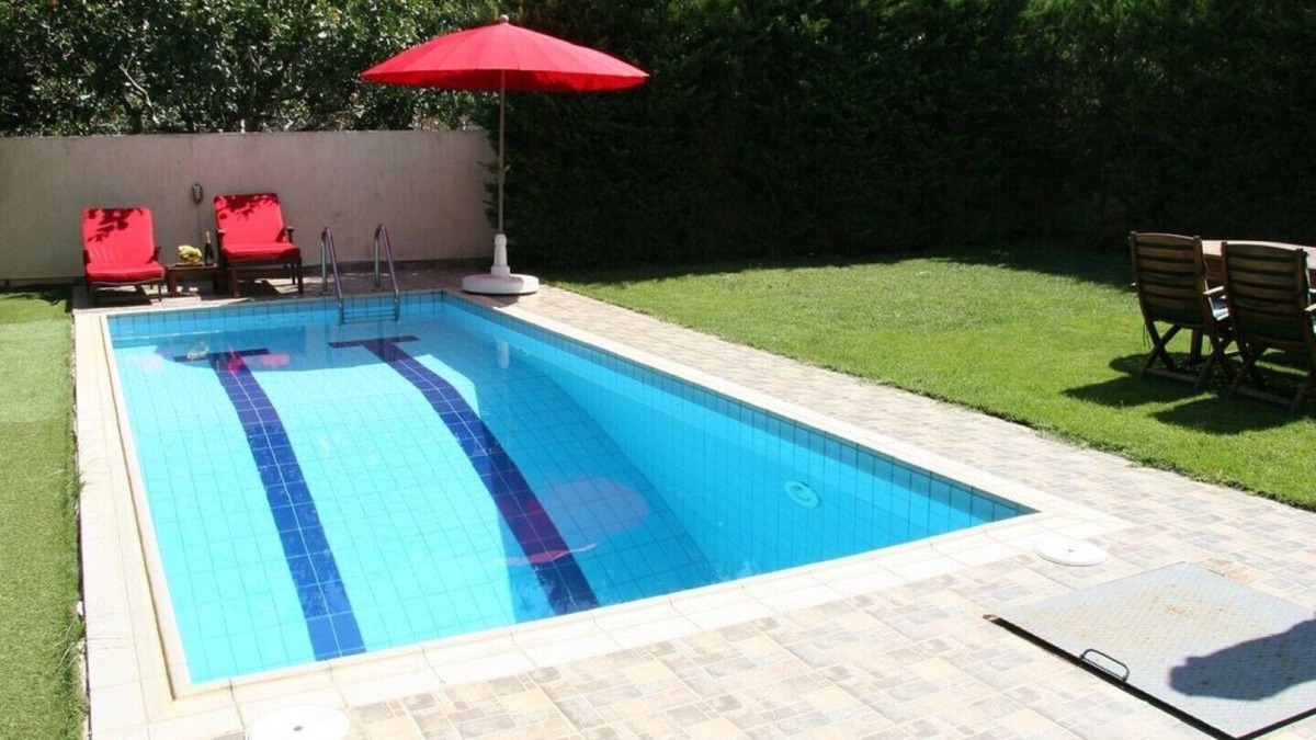 Nea Smirni Apartment | Athens Riviera Apt.|7 mins WALK Beach|Priv. Pool|Parking|Best of Both Worlds|