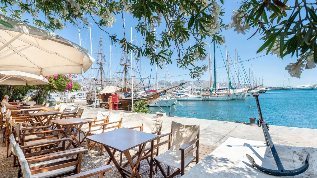 Alimos House | Athens Seaview Appartment based on the Athens Riviera, Athens best getaway to enjoy Sea & Culture