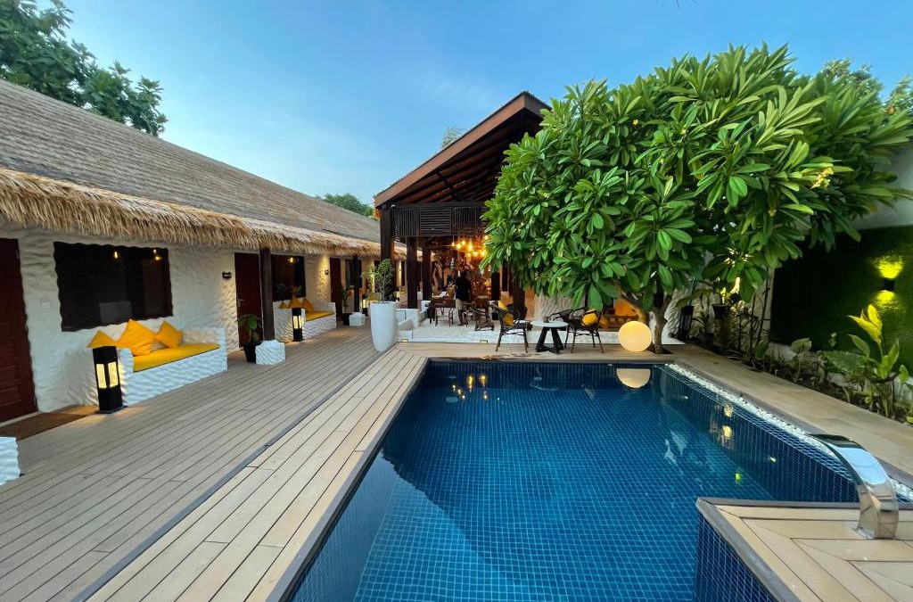 Fehendhoo Hotel | Atholhu Residence