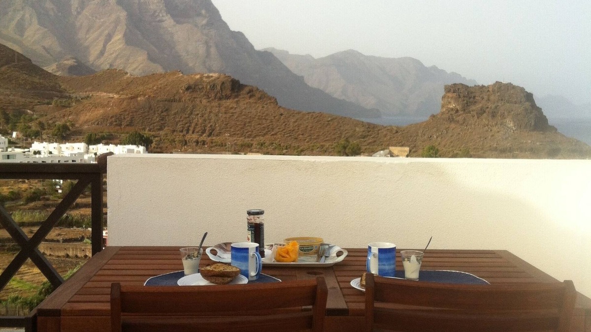 Agaete Apartment | Atico con Gran Terraza , Vistas Impresionantes al mar y Montaña