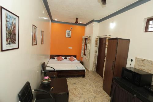 Udaipur Apartment | Atithi Home Stay- Studio Room
