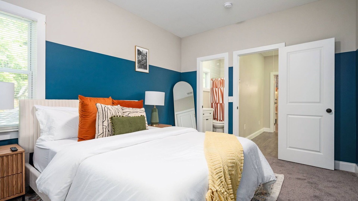 Candler-McAfee House | ATL Escape ~ Arcade I Fire pit I Patio!