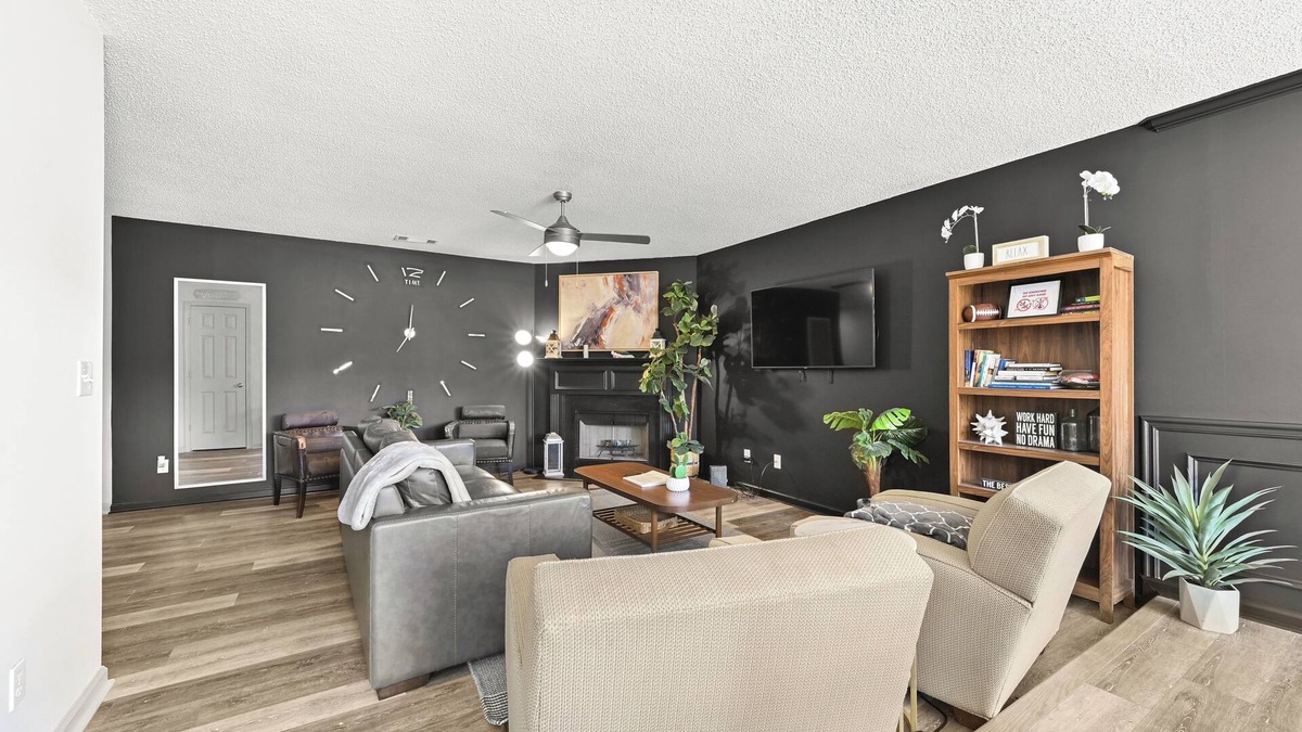 Church Street House | Atlanta, Airport, Entire Home Sleeps 9, 4BR's, 2.5Baths, 5Beds
