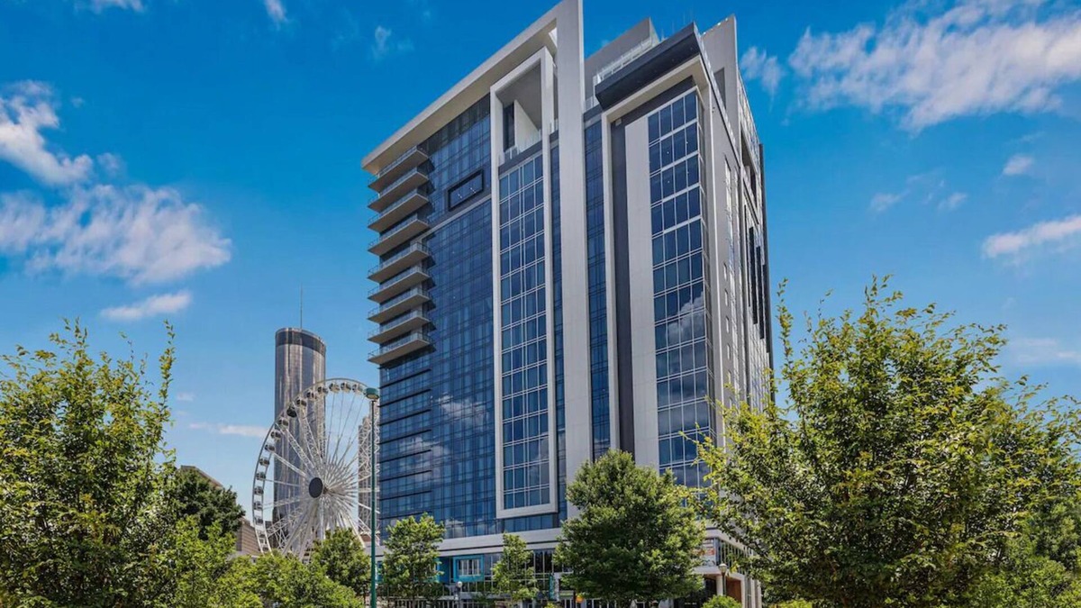 Luckie-Marietta District Hotel | Atlanta Margaritaville 2 Bedroom Presidential!