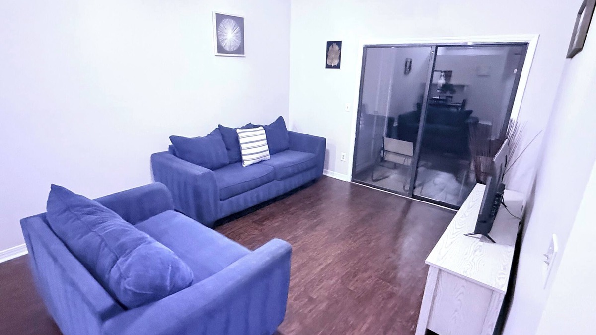 Sandalwood House | Atlantic - Spacious - Beach - Town Center - Mayo Clinic - Privacy-Center Spot