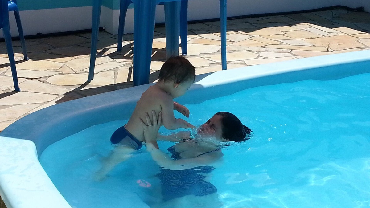 Osorio House | Atlântida Sul/two blocks from the sea/swimming pool/4 bedrooms with air conditioning/internet/cable TV