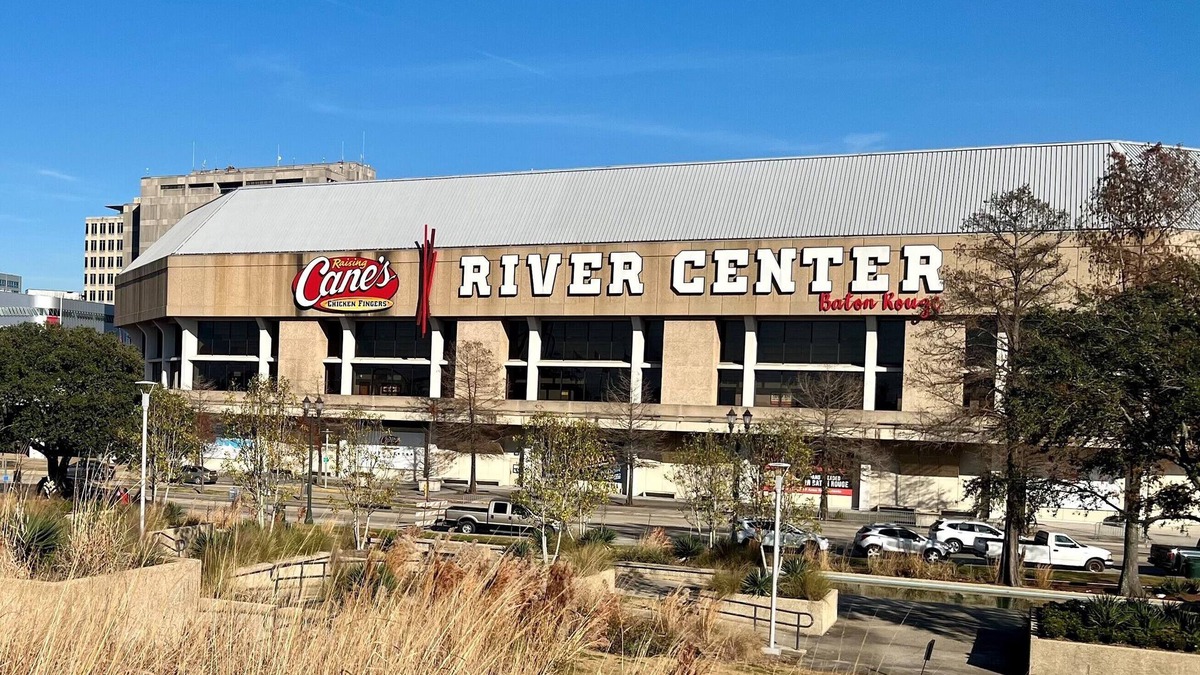 Beauregard Town Historic District Condo | Attention Bowlers! We're 1 Block to the River Center entrance.