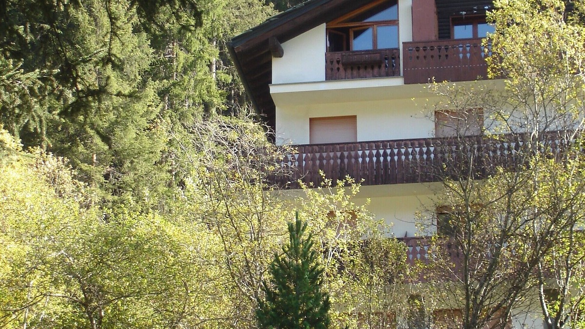 Champoluc Apartment | Attic apartment 100m from the slopes! (Champoluc, VDA-AYAS No. 0033)
