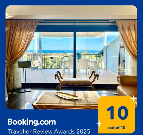 Pozzallo Apartment | Attico elegante VISTA MARE "Terrazza nel Blu"