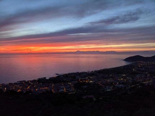 Castellabate Historic Centre House | Attico vista mare con terrazza panoramica