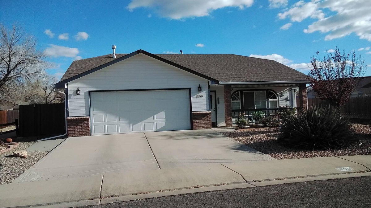 Grand Junction House | ATTN TRAVELING PROFESSIONAL, room for rent long term.