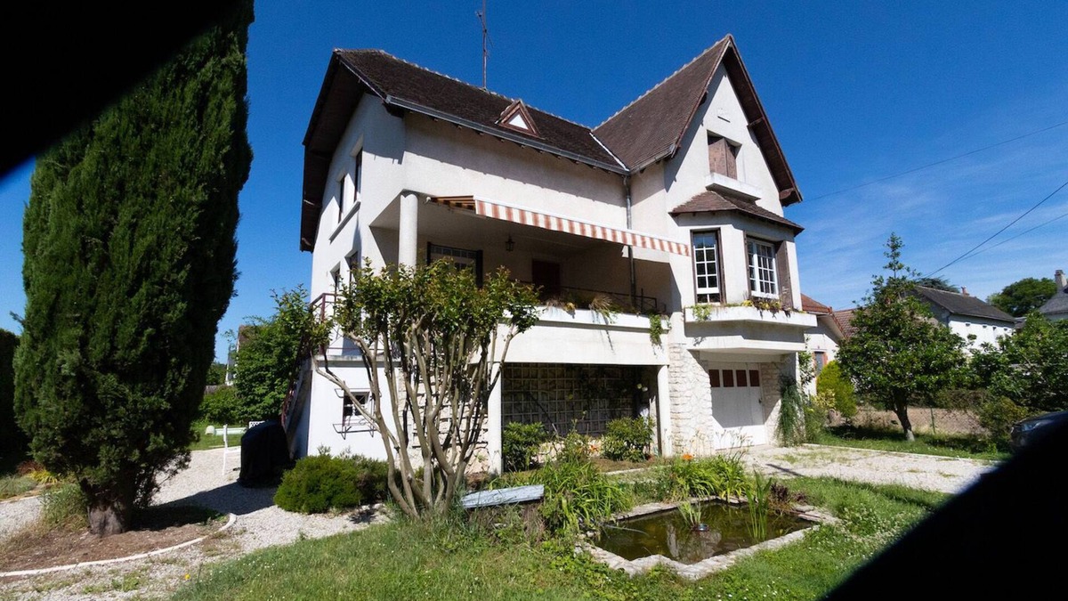 Montrichard Val de Cher House | Attractive villa with heated pool near Beauval Zoo and Chateau