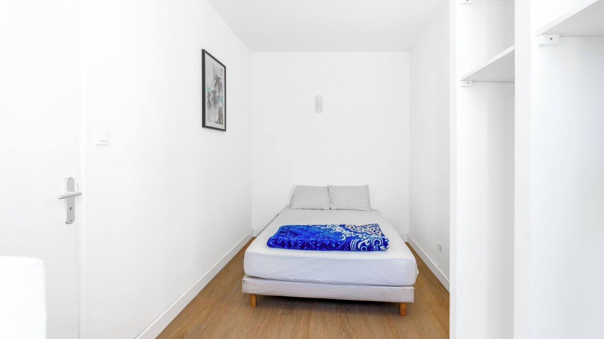 3rd Arrondissement Apartment | Attractive 2-room apartment, renovated, near St Charles station