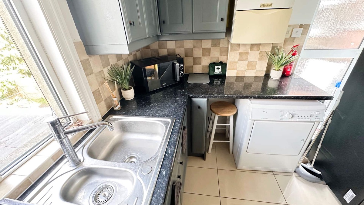 Sudbury House | Attractive Wembley Stadium Maisonette