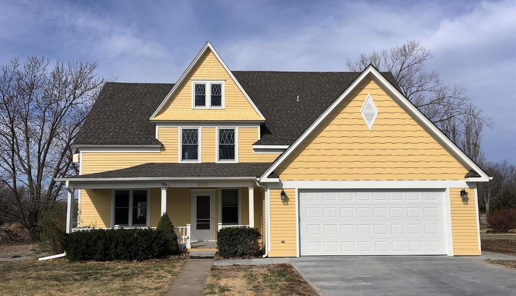 Randolph Bed & Breakfast | Attwood House Bed and Breakfast near Manhattan, KS