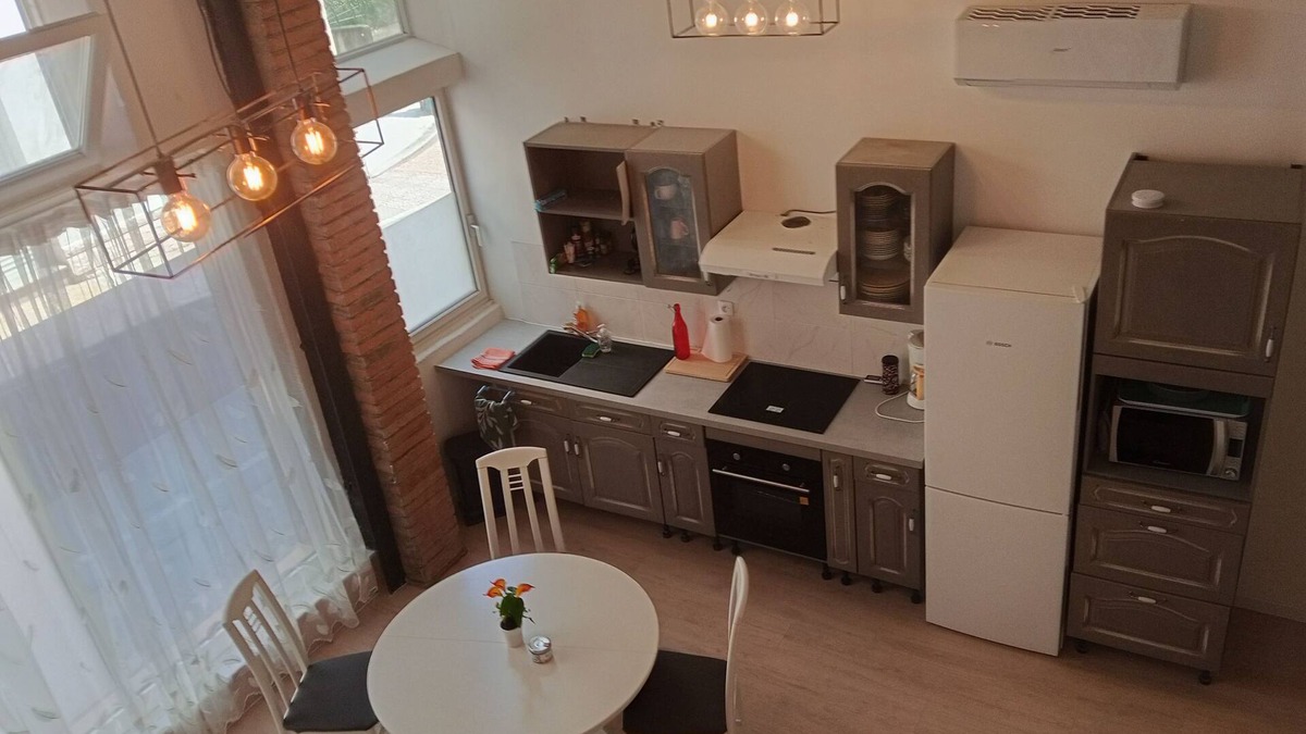 Graulhet Apartment | Atypical air-conditioned apartment, 4 to 6 p. Tarn, Albi,Gaillac,Cordes