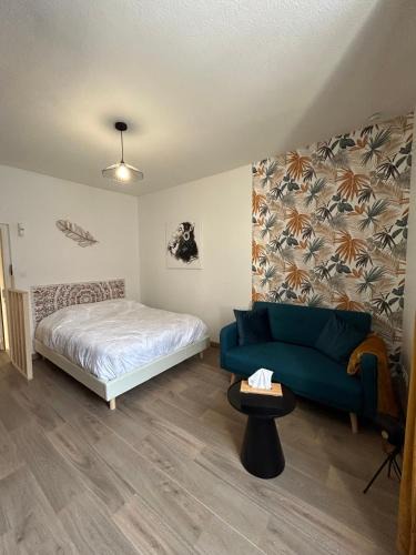 Saint-Amand-Montrond Apartment | Au 15 Bis - Studio Hyper Centre