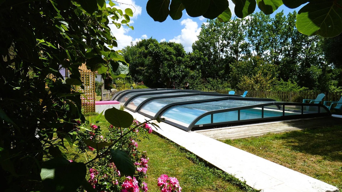 Chavagnes-en-Paillers Cottage | "Au Bal des Oiseaux" cottage : a 35m² haven of peace nestled in lush greenery !