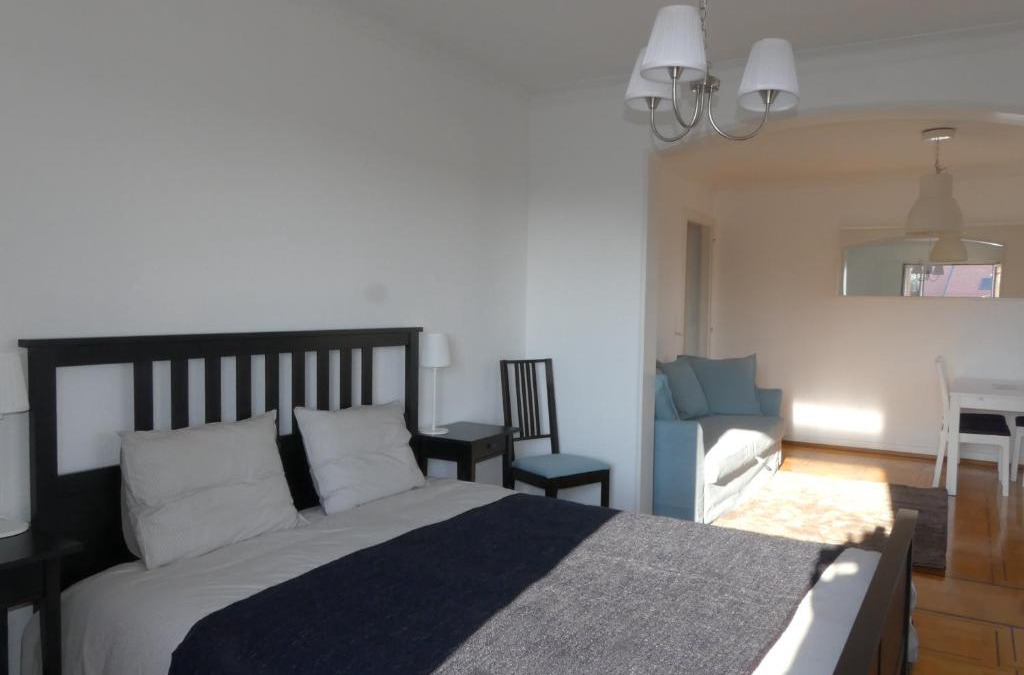 Rolle Bed & Breakfast | Au Bonheur des Iris