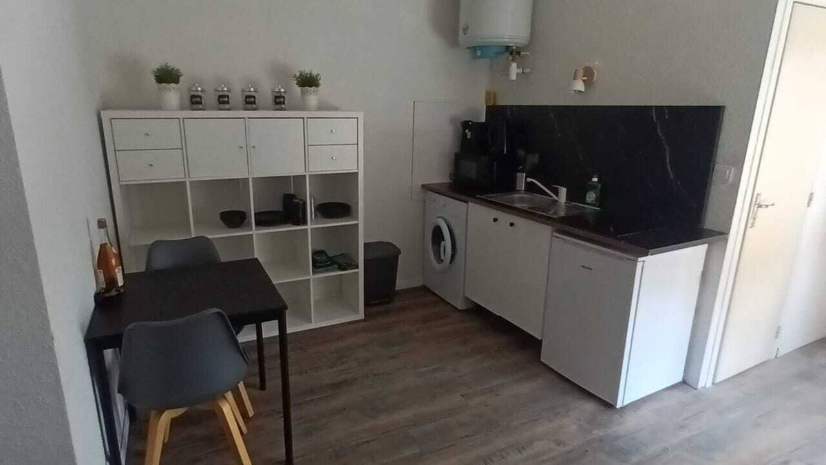 Montfort-sur-Meu Apartment | Au Coeur Demontfort