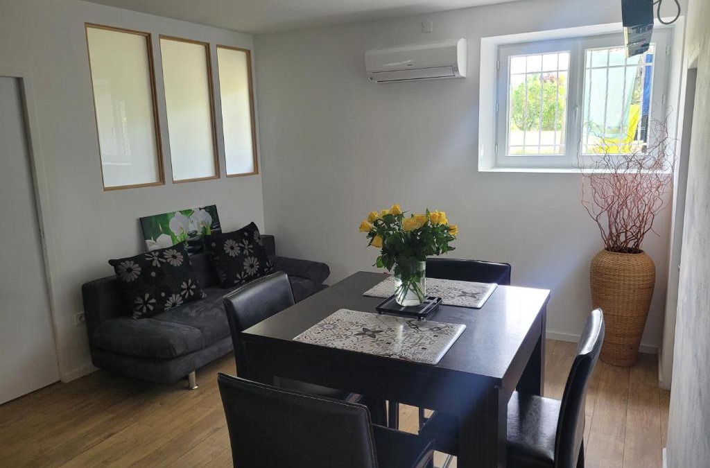 Puygouzon Apartment | Au Grand Chêne Jolie T3 à 5 min d'Albi