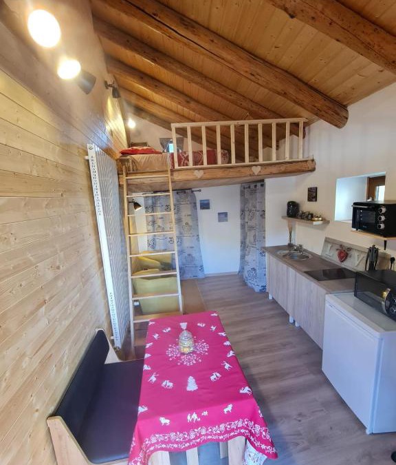 Sollieres-Sardieres Apartment | Au petit bonheur à Val-Cenis